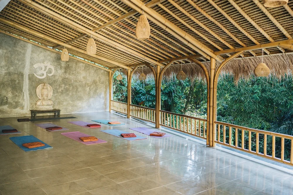 yoga teacher training in indonesia