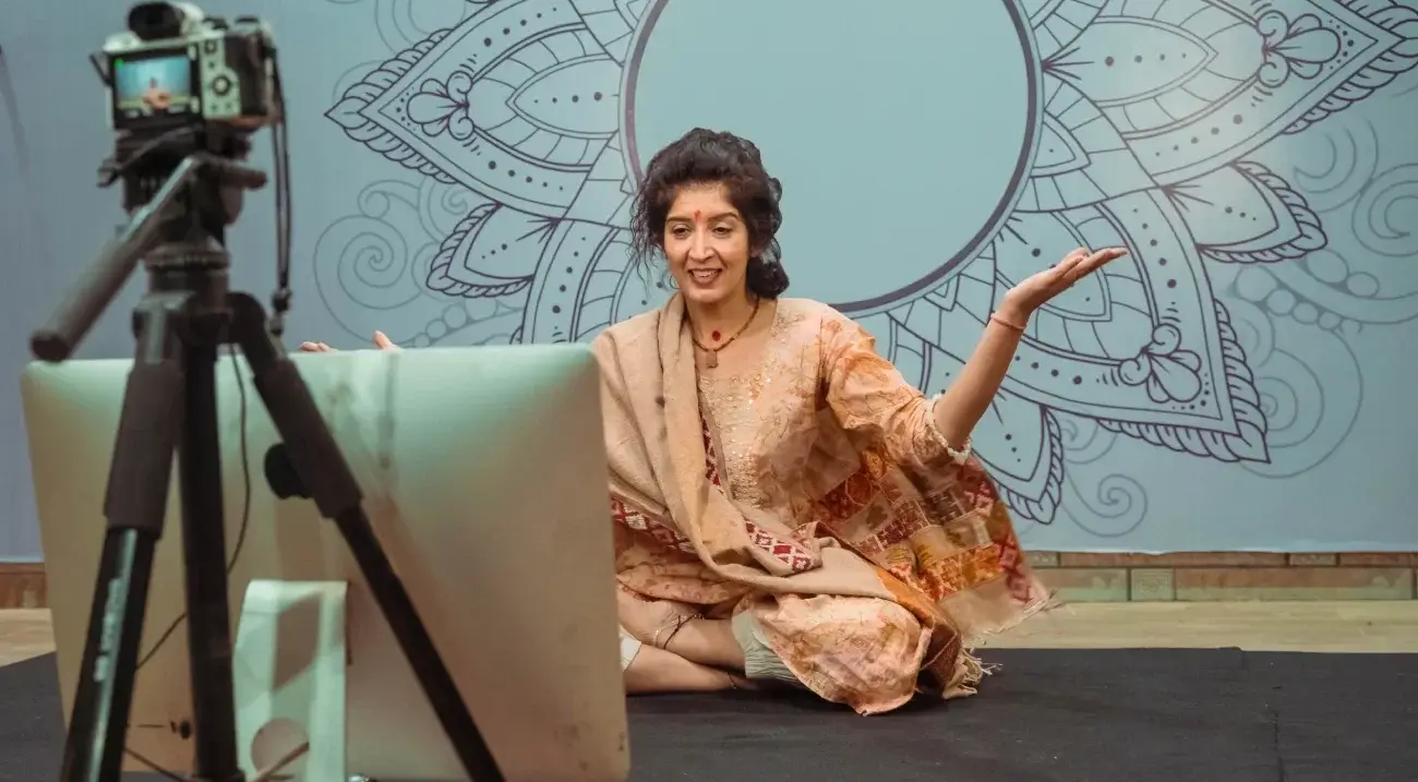 Online Pre-Natal Yoga Teacher Training live class from Rishikesh