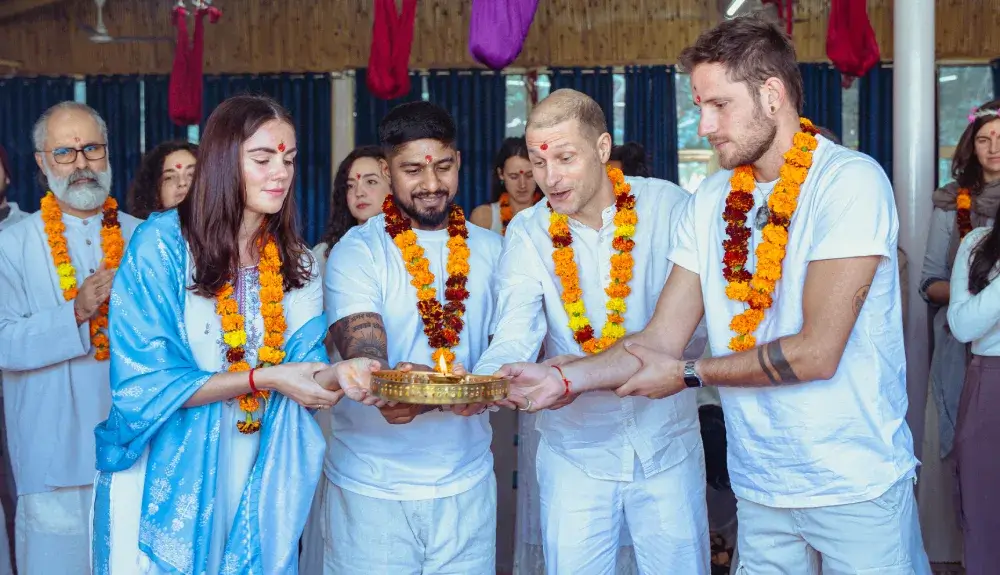 Community at Samadhi Yoga Ashram, Rishikesh retreat