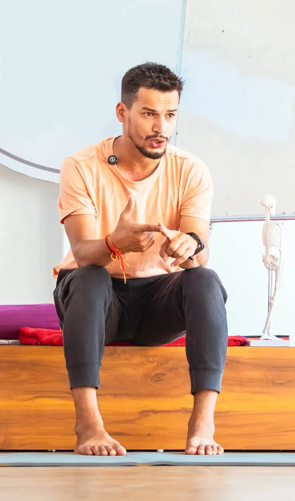 Yogi Naveen — Hatha, Ashtanga and Prenatal Yoga